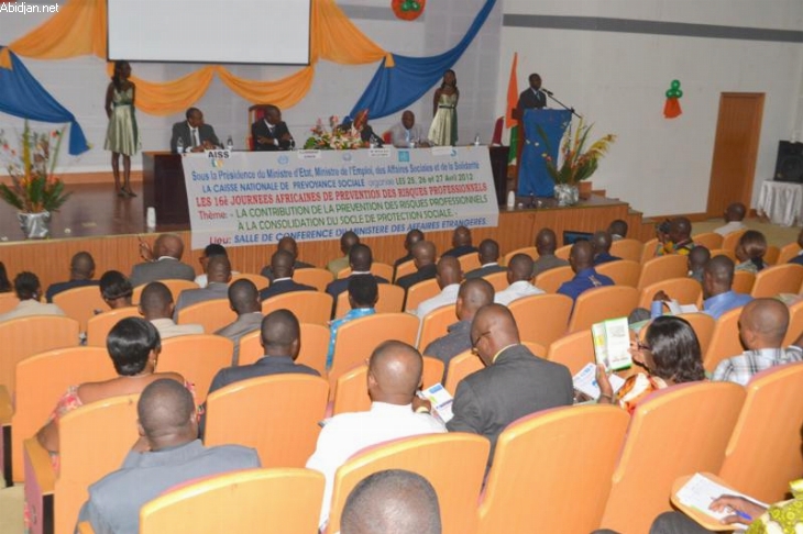 Clôture à Abidjan des journées conjointes de la CNPS sur la prévention des risques et maladies professionnels